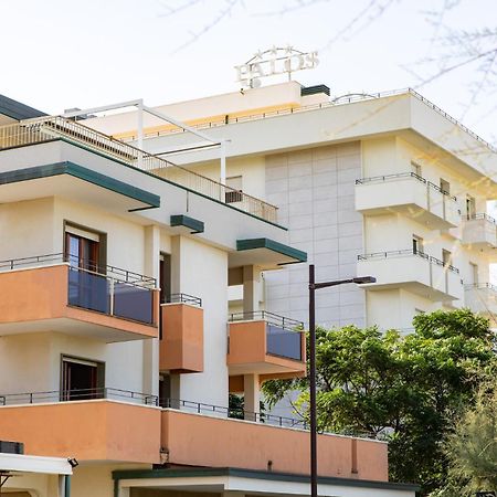 Hotel Palos Rimini Buitenkant foto