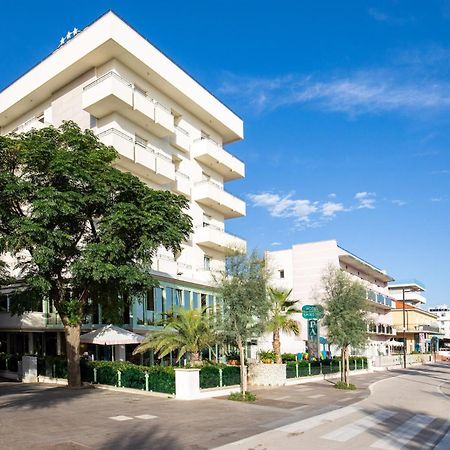 Hotel Palos Rimini Buitenkant foto