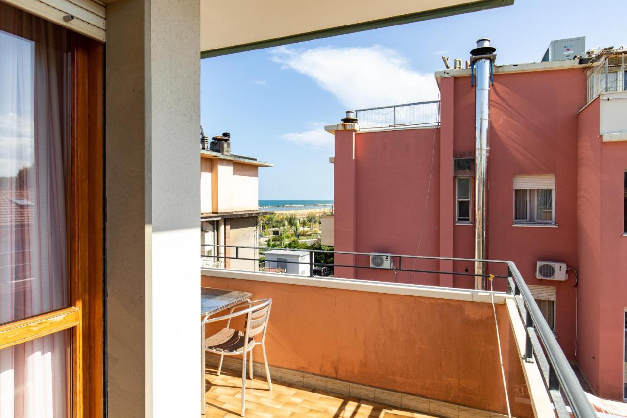 Hotel Palos Rimini Buitenkant foto