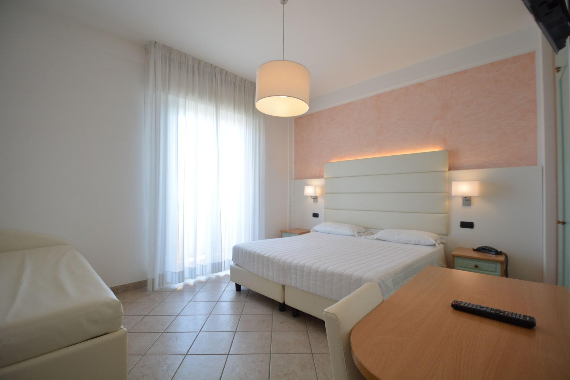 Hotel Palos Rimini Buitenkant foto