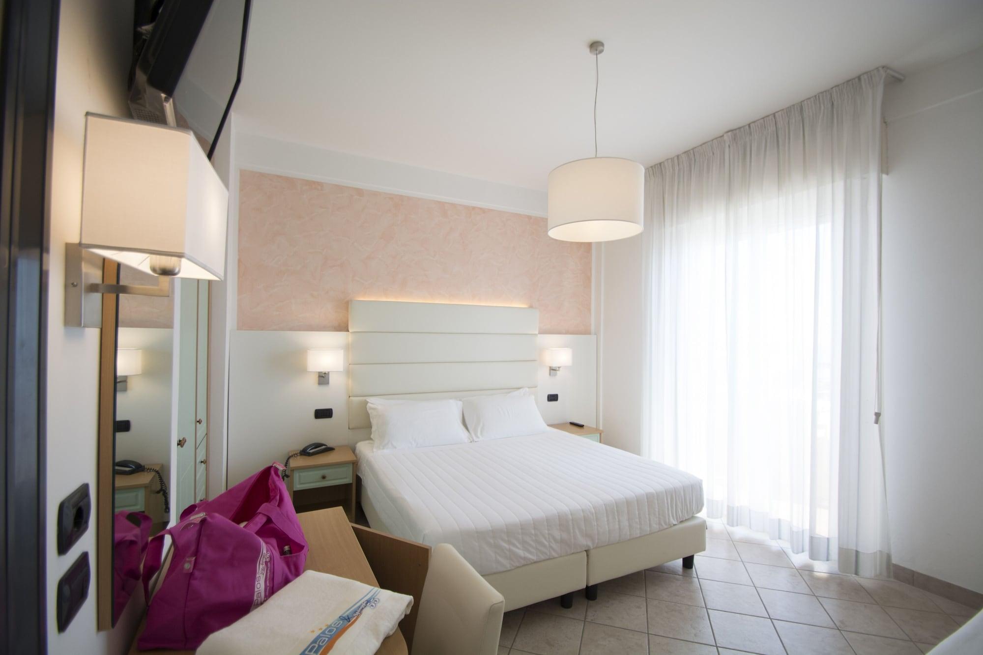 Hotel Palos Rimini Buitenkant foto