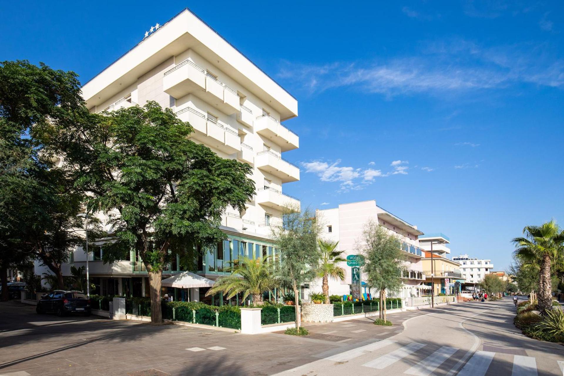 Hotel Palos Rimini Buitenkant foto