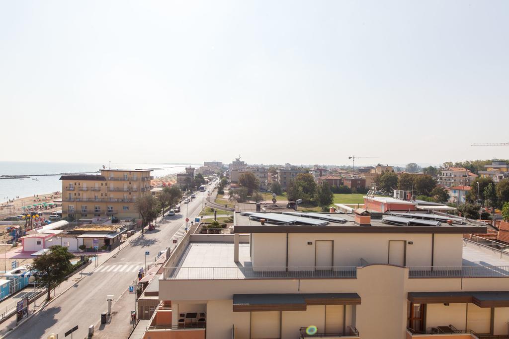Hotel Palos Rimini Buitenkant foto