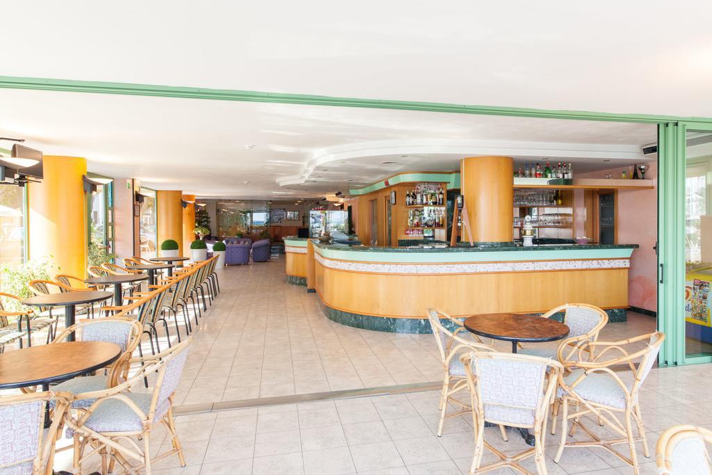 Hotel Palos Rimini Buitenkant foto